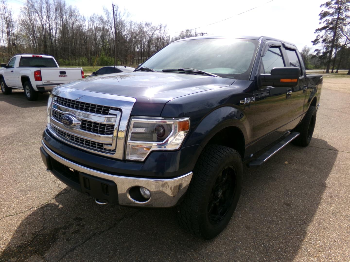 2014 Blue Jeans Metallic /Adobe Ford F-150 XLT (1FTFW1ET4EK) with an 3.5L V6 Ecoboost engine, 6-speed automatic transmission, located at 401 First NE, Bearden, AR, 71720, (870) 687-3414, 33.726528, -92.611519 - Photo#0